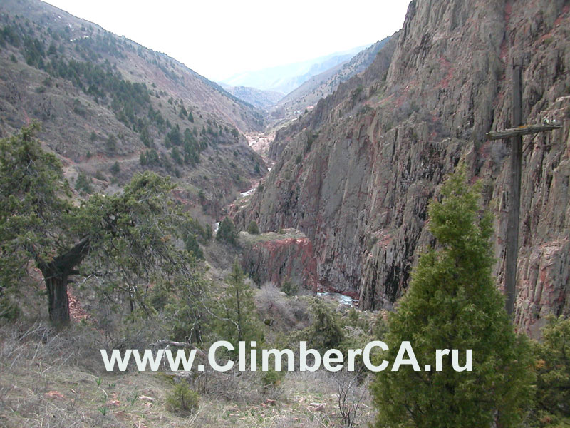 http://www.buxara.org/climberca/im/Yangiabad-Skali-L.jpg
